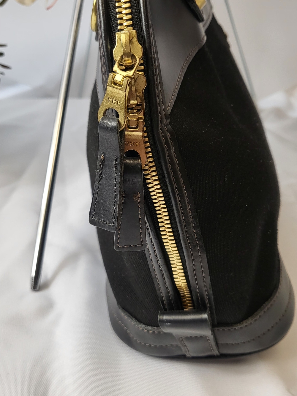 Handbag - Picture 4 of 5